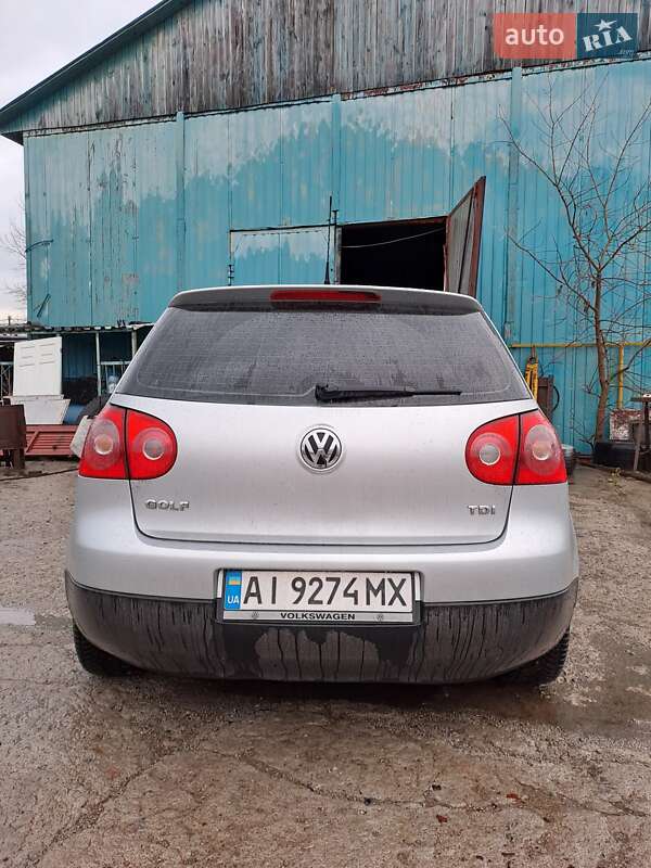 Хетчбек Volkswagen Golf 2008 в Ізюмі