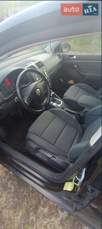 Хетчбек Volkswagen Golf 2008 в Житомирі