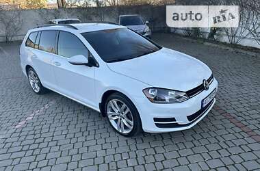 Универсал Volkswagen Golf 2015 в Львове