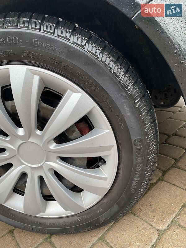 Хетчбек Volkswagen Golf 1997 в Новому Розділі фото 19 Хетчбек Volkswagen Golf 1997 в Новому Розділі