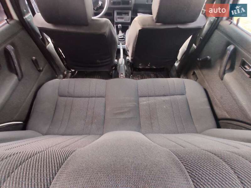 Хетчбек Volkswagen Golf 1990 в Луцьку