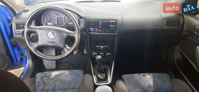 Хетчбек Volkswagen Golf 1998 в Харкові