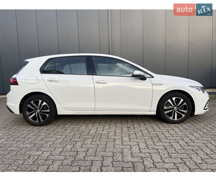 Хетчбек Volkswagen Golf 2020 в Дніпрі