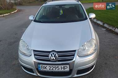 Универсал Volkswagen Golf 2008 в Здолбунове