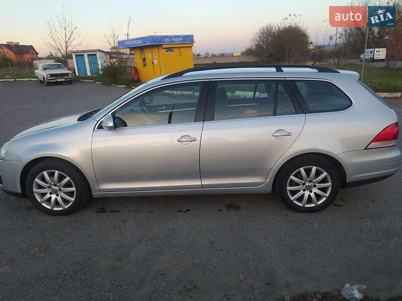 Универсал Volkswagen Golf 2008 в Здолбунове