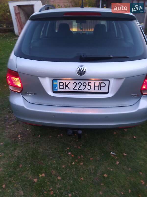Универсал Volkswagen Golf 2008 в Здолбунове