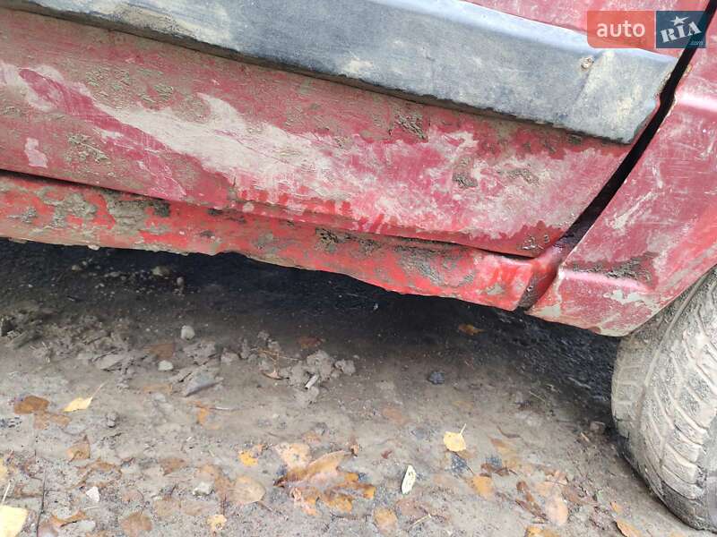 Хетчбек Volkswagen Golf 1988 в Чернігові