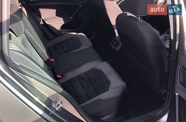 Универсал Volkswagen Golf 2014 в 