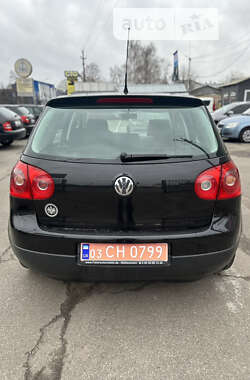 Хетчбек Volkswagen Golf 2006 в Чернігові