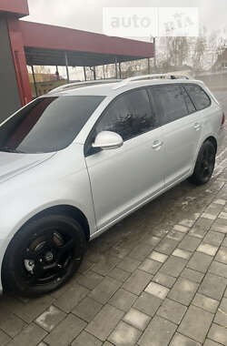 Универсал Volkswagen Golf 2011 в Виноградове