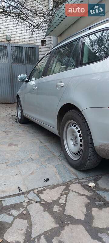 Универсал Volkswagen Golf 2008 в Запорожье