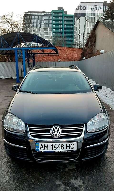 Универсал Volkswagen Golf 2009 в 