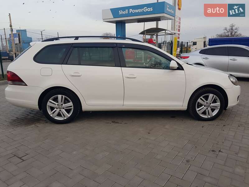 Універсал Volkswagen Golf 2011 в Кропивницькому