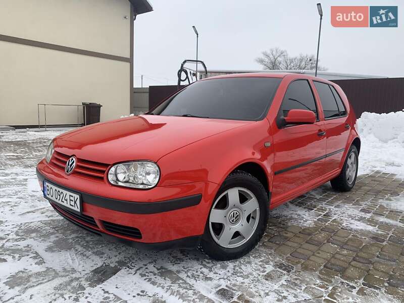 Хетчбек Volkswagen Golf 1999 в Тернополі