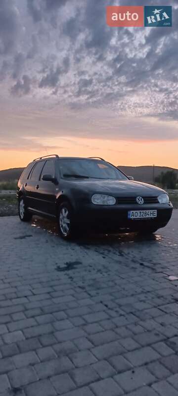 Універсал Volkswagen Golf 2003 в Виноградові
