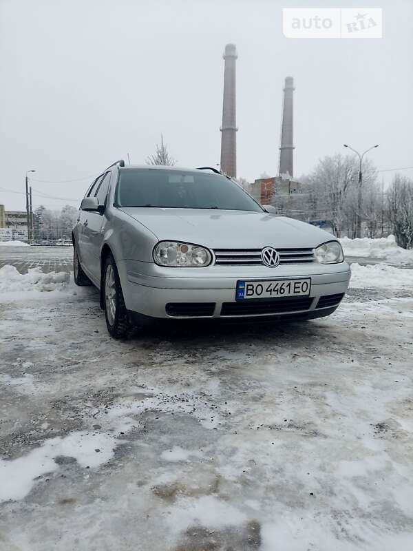 Универсал Volkswagen Golf 2003 в Тернополе