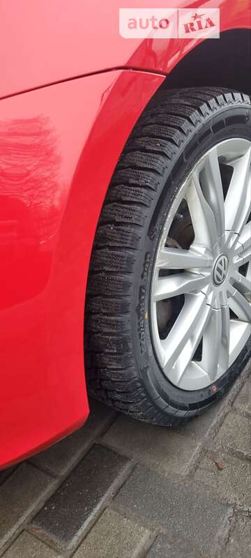 Хетчбек Volkswagen Golf 2015 в Дніпрі