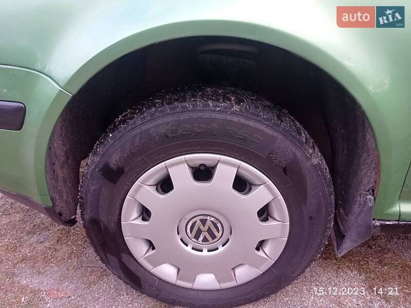 Хетчбек Volkswagen Golf 1998 в Кропивницькому