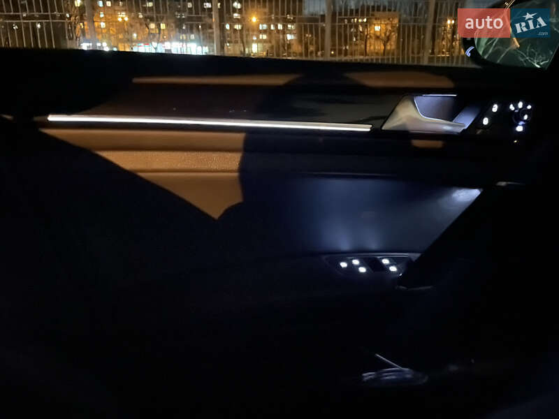 Універсал Volkswagen Golf 2016 в Києві