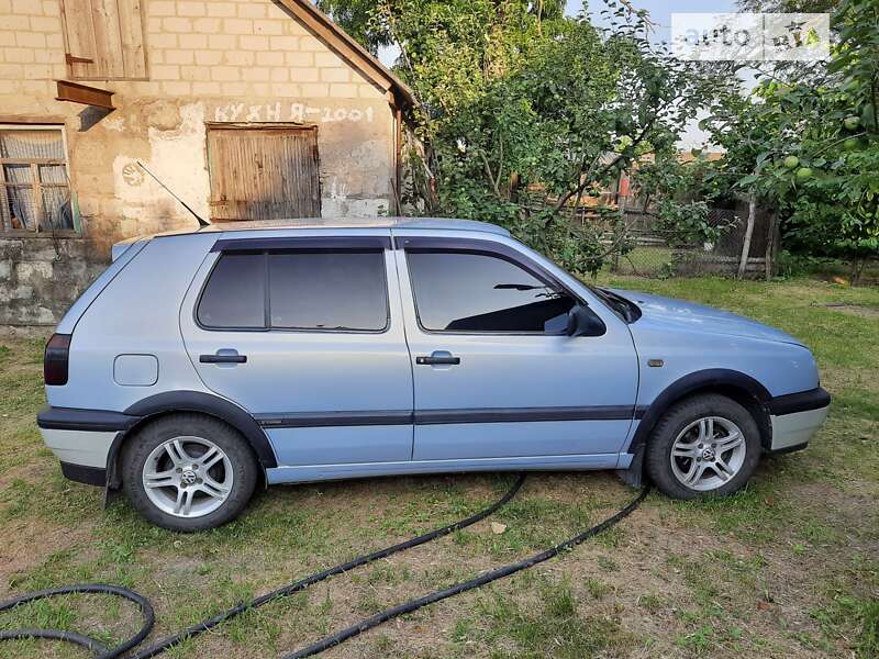 Хетчбек Volkswagen Golf 1997 в Кам'янському фото 7 Хетчбек Volkswagen Golf 1997 в Кам'янському