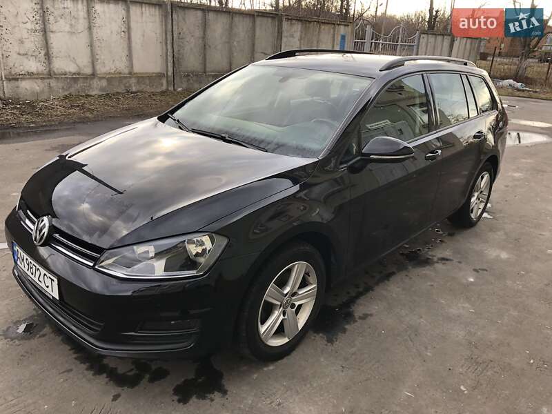 Универсал Volkswagen Golf 2015 в Иванкове