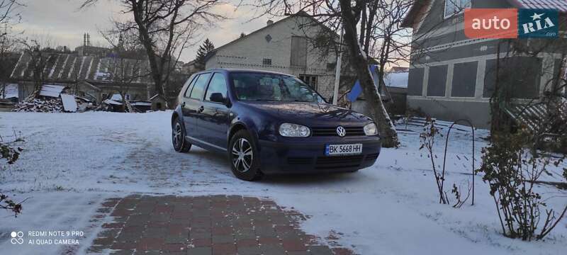 Хэтчбек Volkswagen Golf 1999 в Бродах