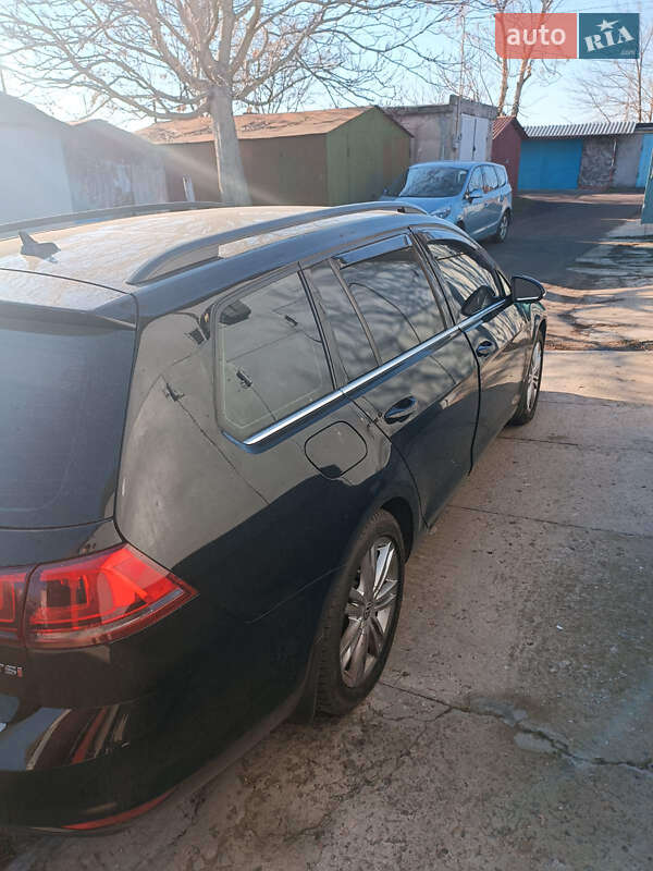 Универсал Volkswagen Golf 2016 в Одессе