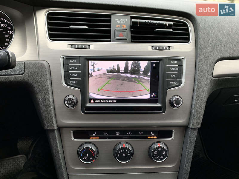 Универсал Volkswagen Golf 2016 в Одессе