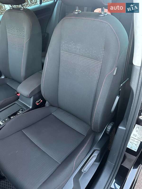 Універсал Volkswagen Golf 2017 в Врадіївці