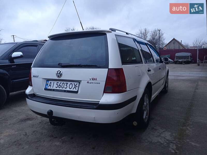 Универсал Volkswagen Golf 2001 в Березанке