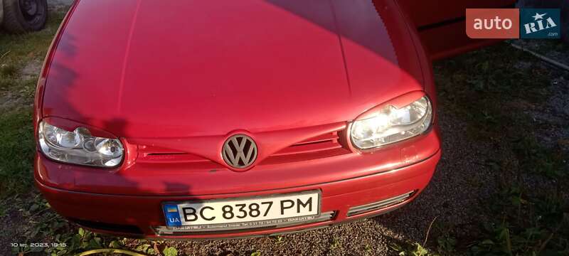 Хэтчбек Volkswagen Golf 2000 в Львове