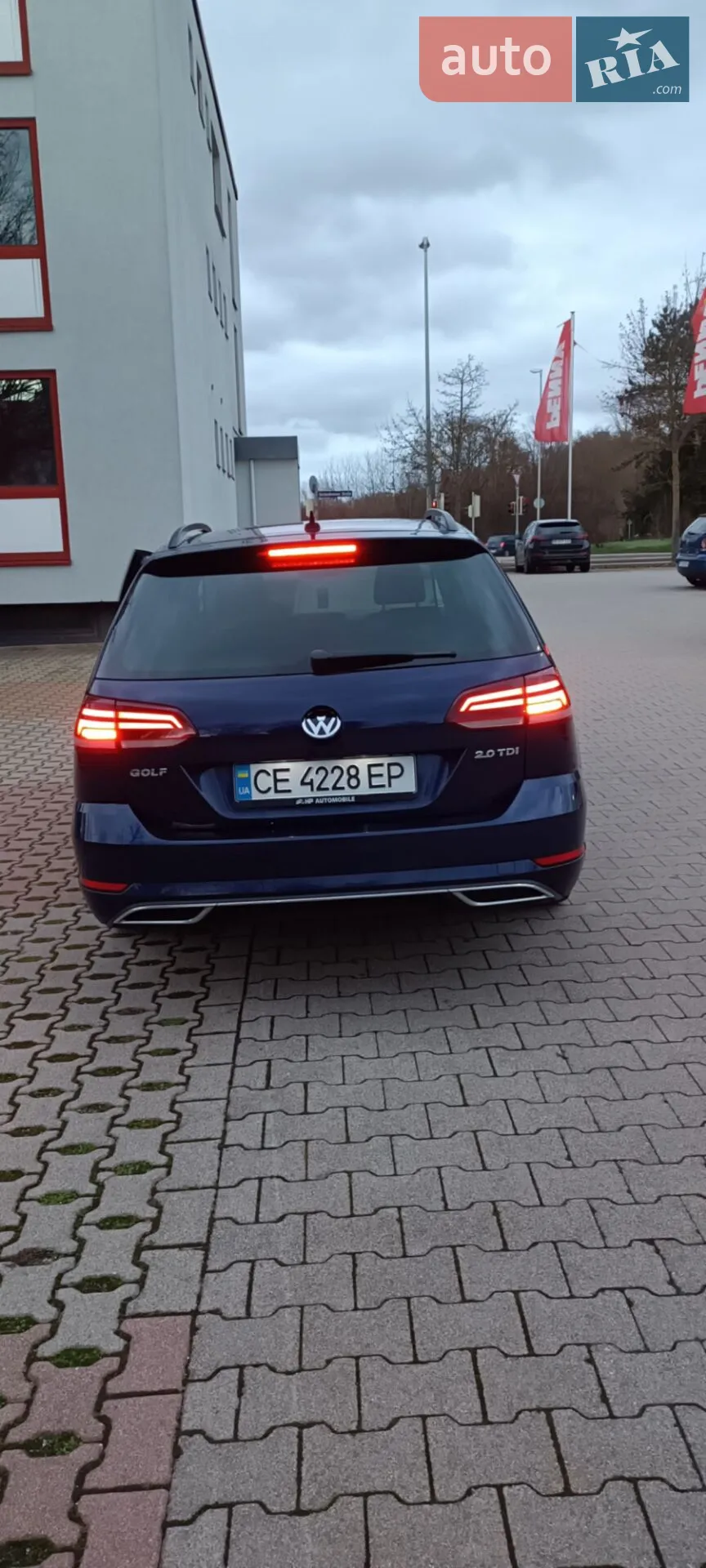 Volkswagen Golf 2017 VIN WVWZZZAUZJP552244 фото оголошення 116 з 120