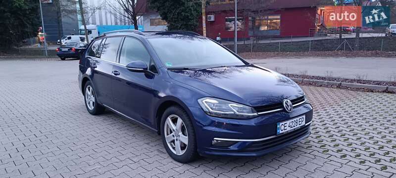 Универсал Volkswagen Golf 2017 в Ужгороде