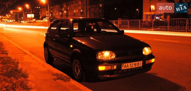 Хетчбек Volkswagen Golf 1991 в Києві