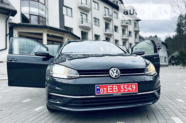 Универсал Volkswagen Golf 2018 в Тячеве
