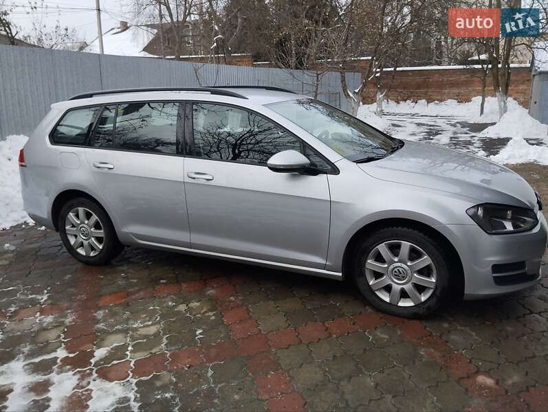 Універсал Volkswagen Golf 2015 в Луцьку