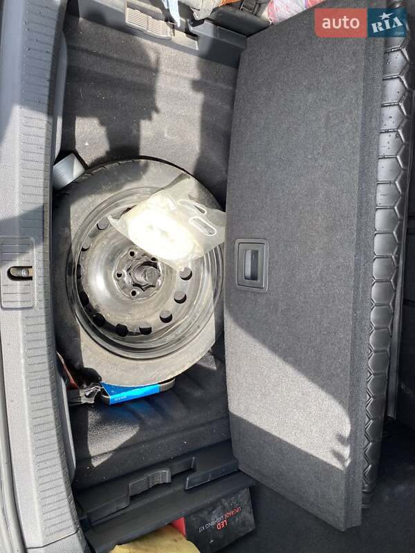 Универсал Volkswagen Golf 2014 в Ивано-Франковске