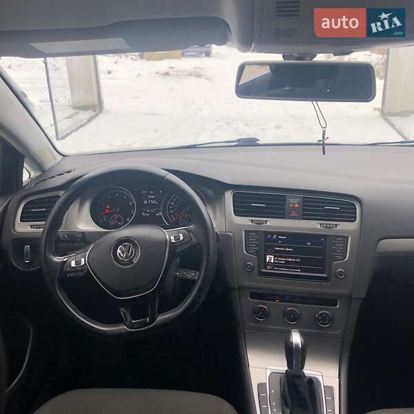 Хетчбек Volkswagen Golf 2017 в Міжгір'ї