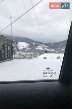 Хетчбек Volkswagen Golf 2017 в 
