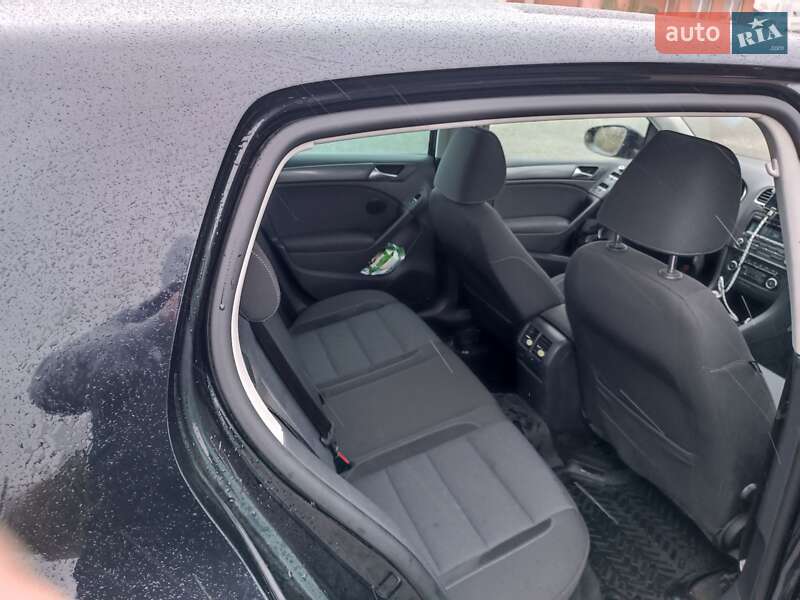 Хетчбек Volkswagen Golf 2012 в Луцьку