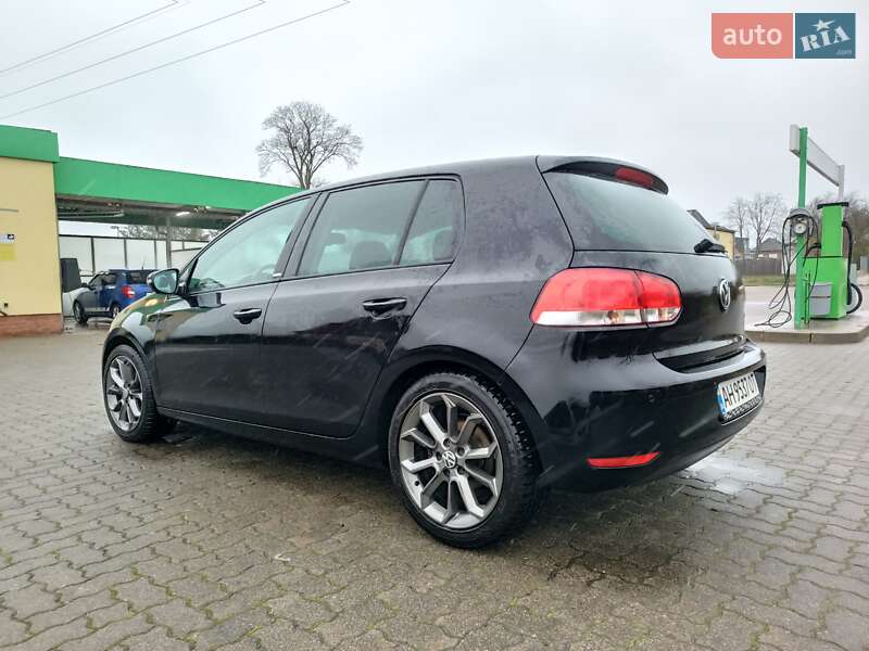 Хетчбек Volkswagen Golf 2012 в Луцьку