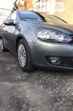 Хэтчбек Volkswagen Golf 2009 в Мукачево