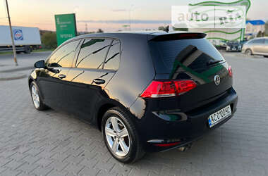 Хетчбек Volkswagen Golf 2012 в Луцьку