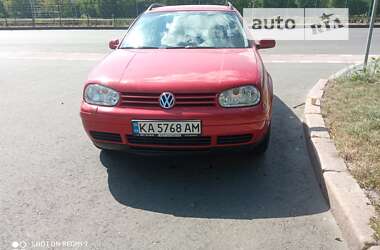 Универсал Volkswagen Golf 2005 в Киеве