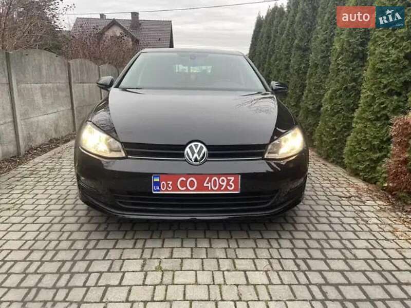 Хетчбек Volkswagen Golf 2015 в Стрию