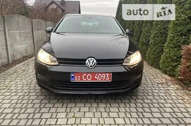 Хетчбек Volkswagen Golf 2015 в Стрию