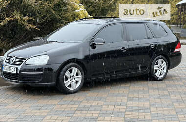 Универсал Volkswagen Golf 2008 в Мостиске