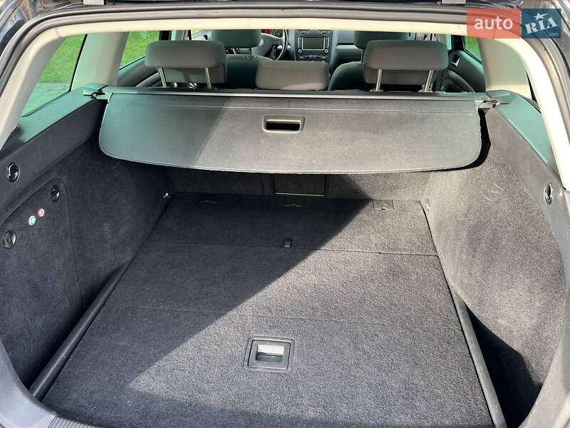 Универсал Volkswagen Golf 2009 в Ужгороде