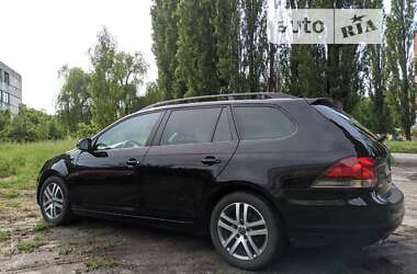 Универсал Volkswagen Golf 2011 в 