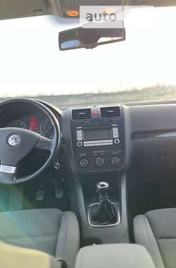 Хэтчбек Volkswagen Golf 2008 в Мукачево